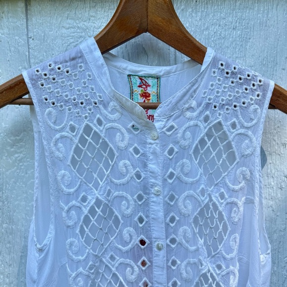 NWT Johnny Was JW Diamond Eyelet Tunic Sheer Women's Sleeveless White Top S - Picture 2 of 7